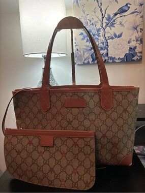 Authentic Gucci GG Supreme Star Tote with Matching Pochette - Rare Edition